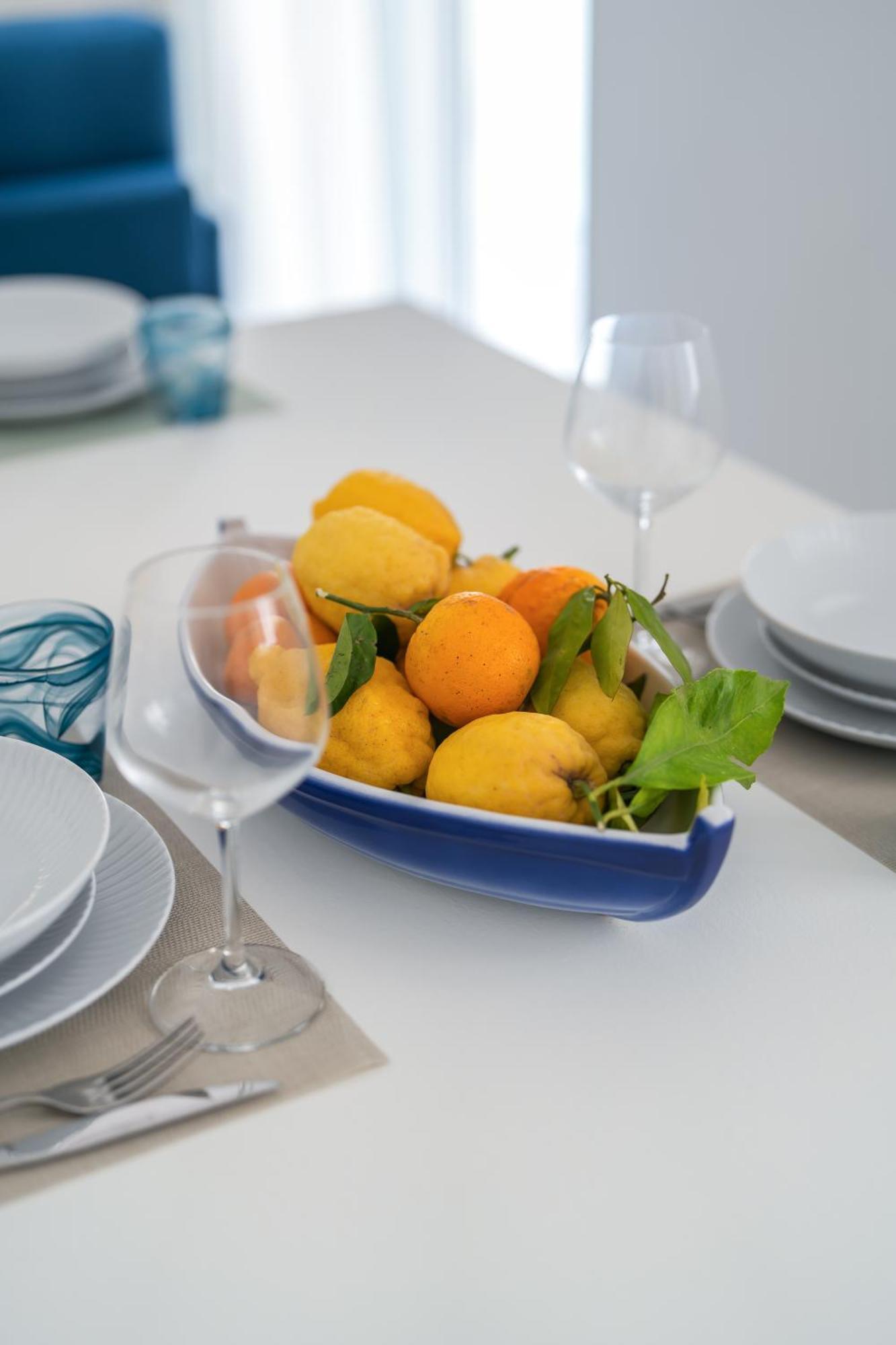 Sea View Deluxe Apartments 비코에쿠엔세 외부 사진